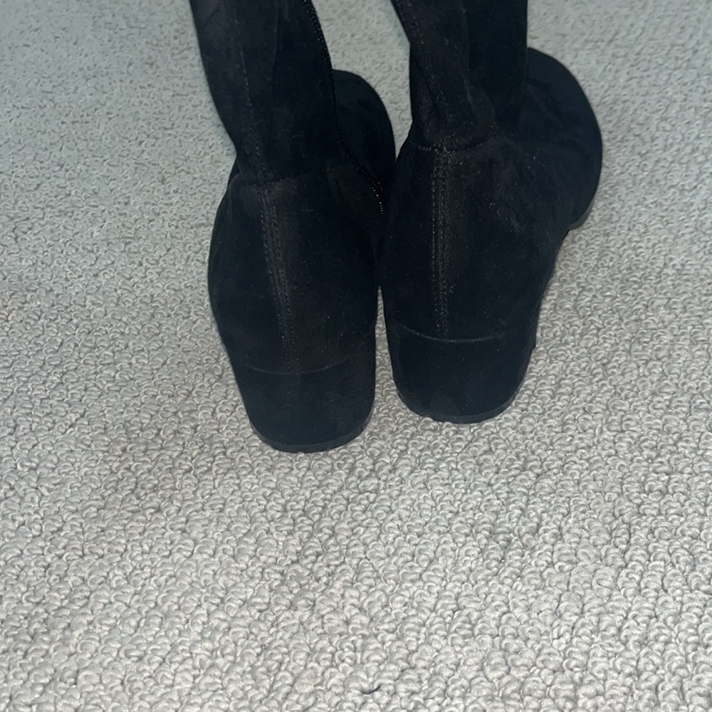 (Sold) NEW BLACK BOOTS - Picture 5 of 5